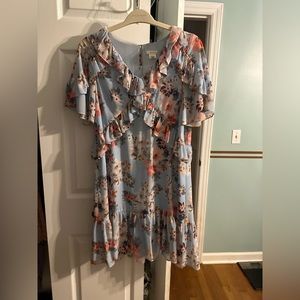 Ruffle cross cross floral